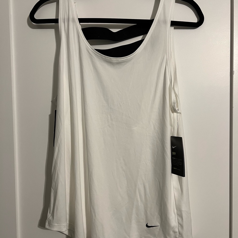 Nike workout top